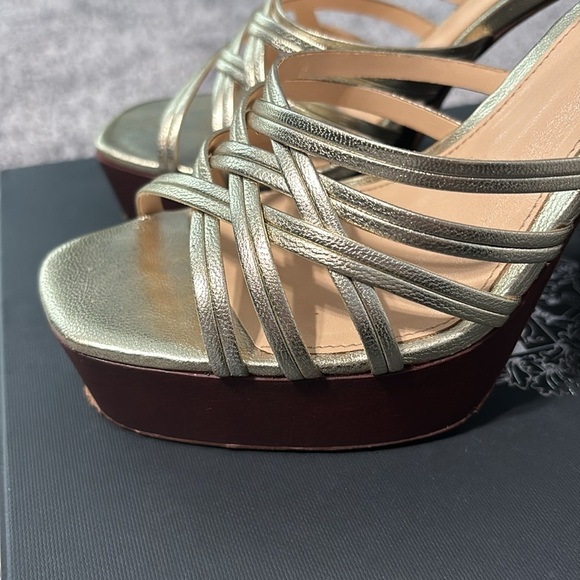 Vince Camuto Larriss Heels Sandals in Gold Dubai Size 6